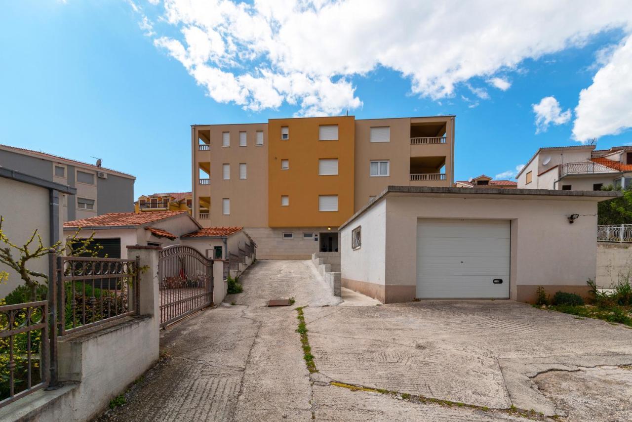 Apartment Angela Trogir Exterior photo