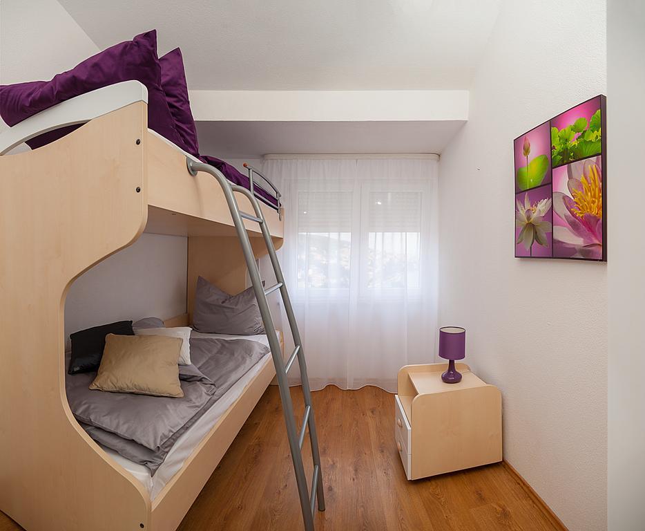Apartment Angela Trogir Room photo